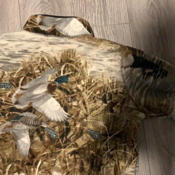 Urban Outfitters Raised By Wolves Duck&Fish Fleece - Picture 2 of 2